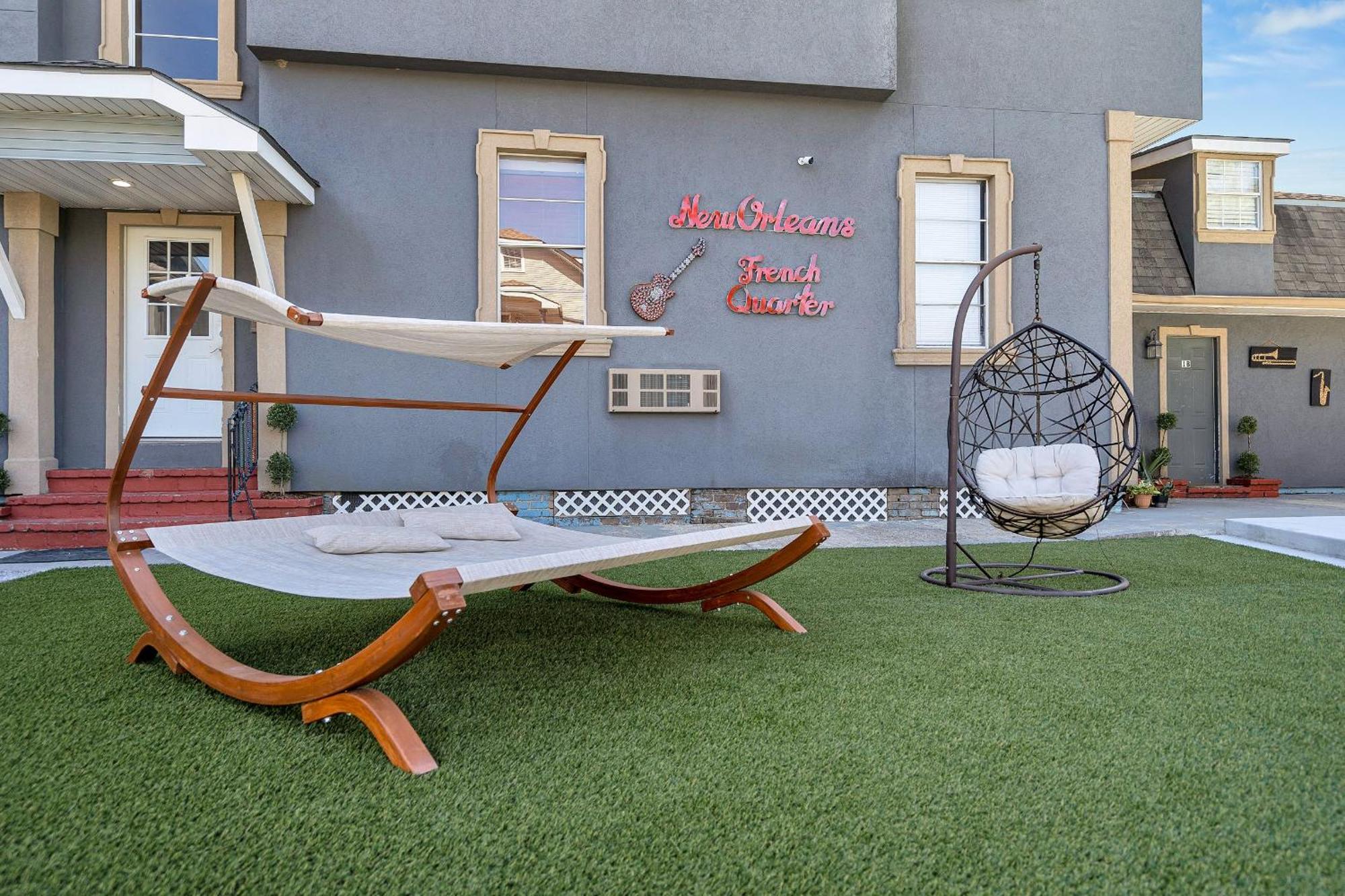 Hotel Sleeps 24-spacious Near Fq W Pool *