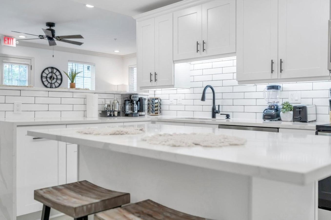 Sleeps 24-spacious Near Fq W Pool Hotel New Orleans